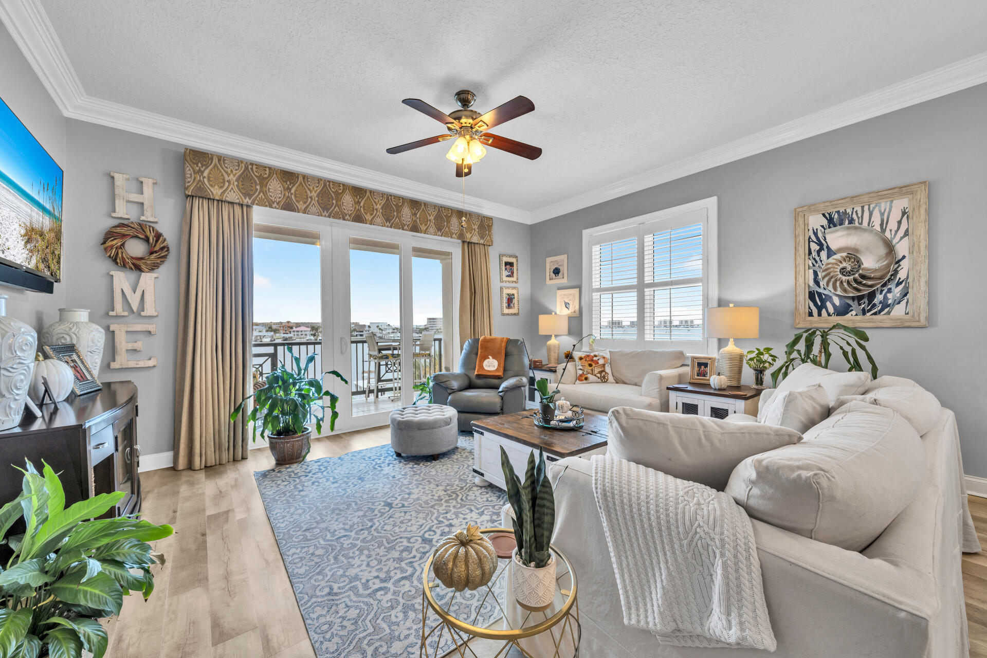 TRANQUIL HARBOR - Residential