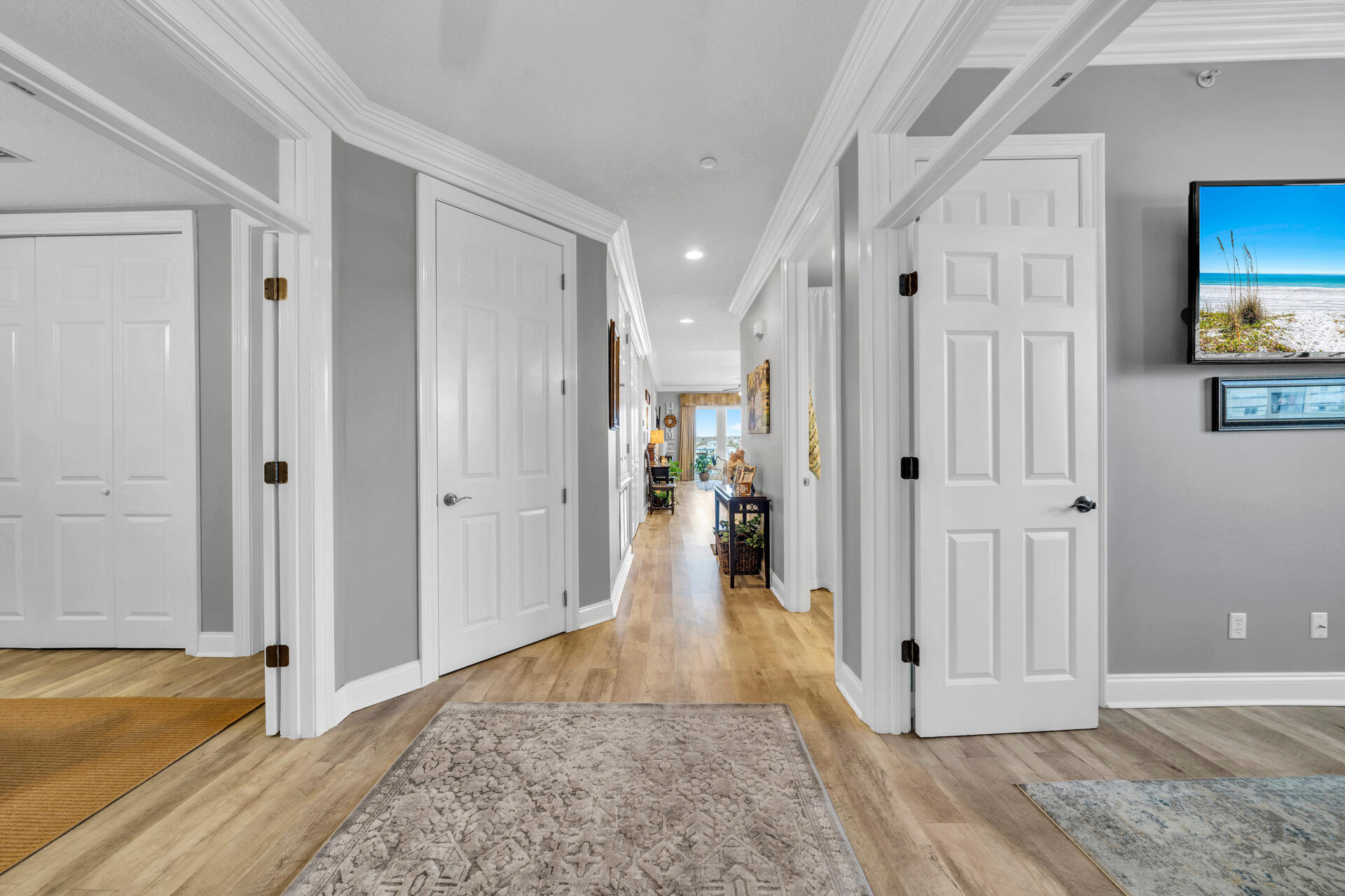 TRANQUIL HARBOR - Residential