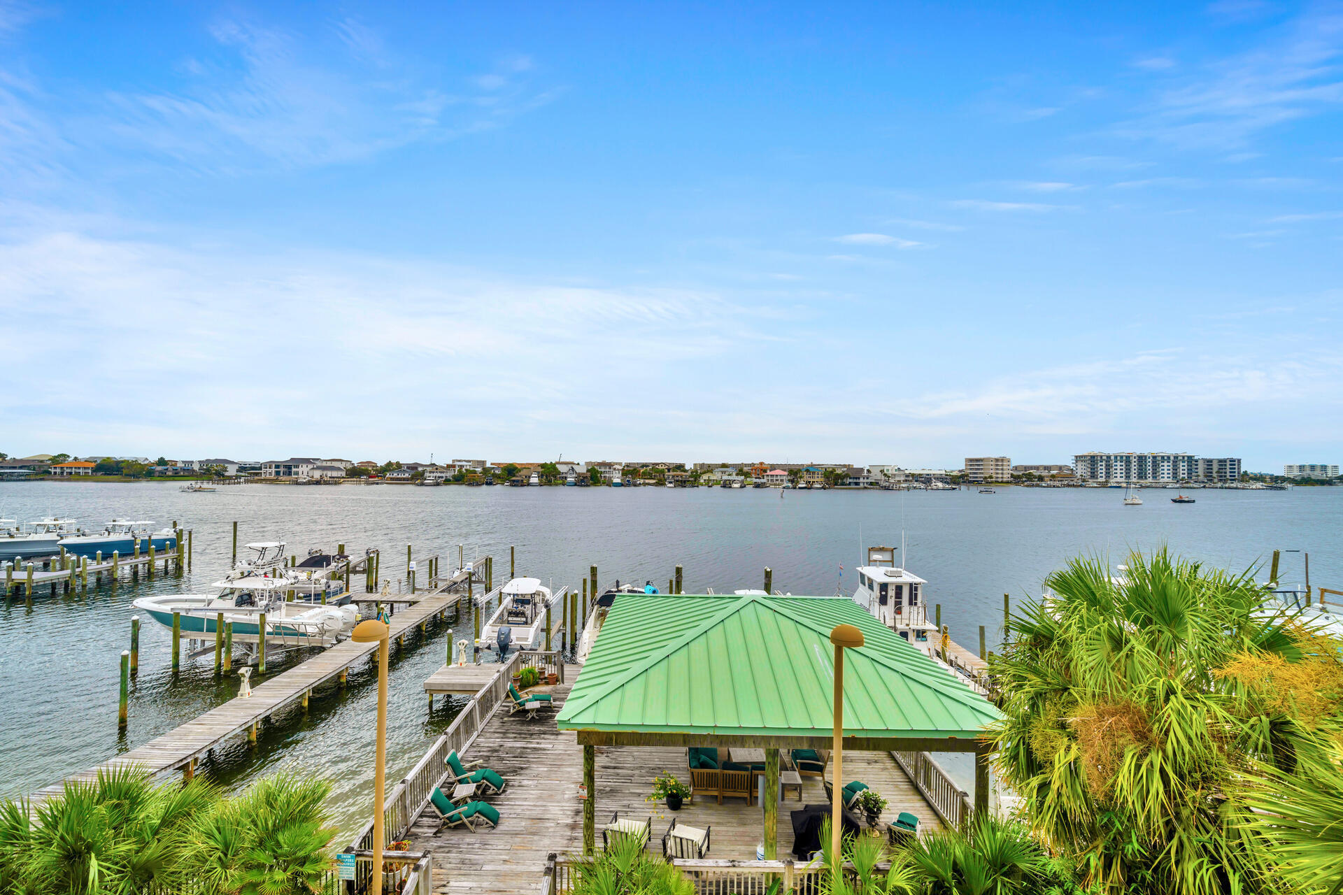 TRANQUIL HARBOR - Residential