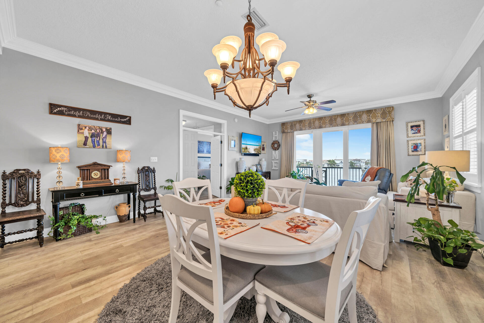 TRANQUIL HARBOR - Residential