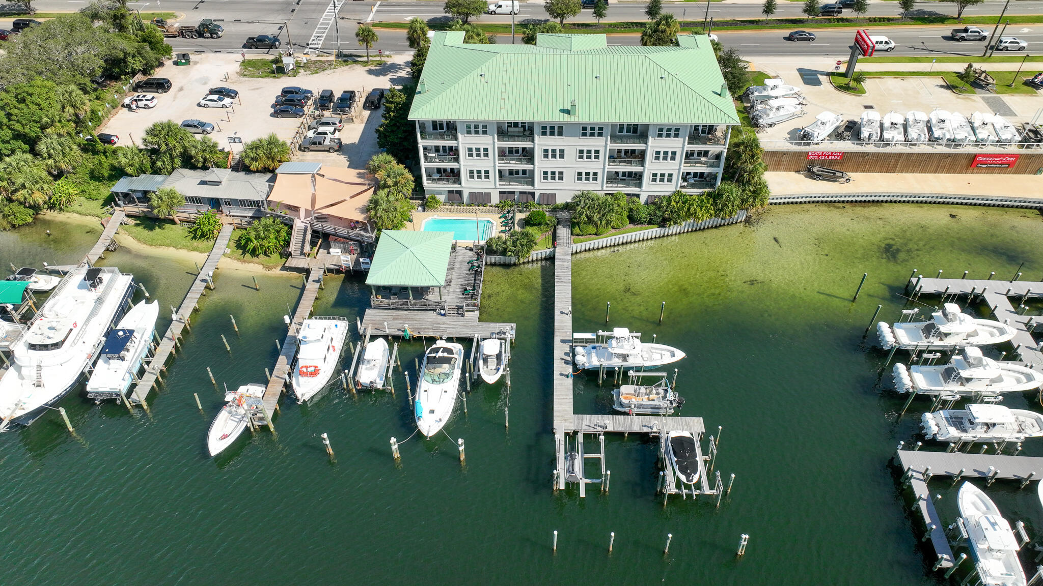 TRANQUIL HARBOR - Residential