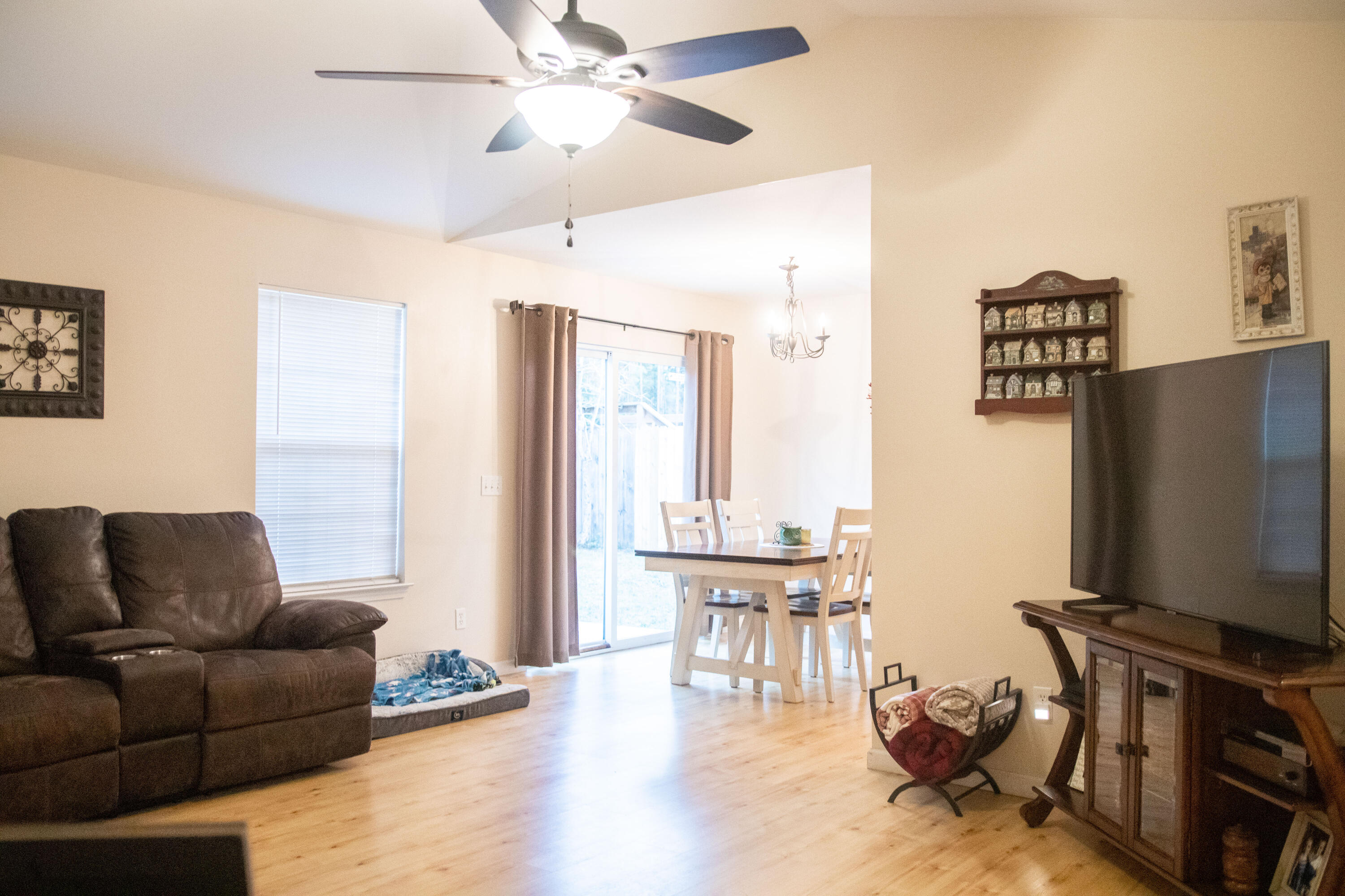 OAKWOOD LAKES ESTATES - Residential