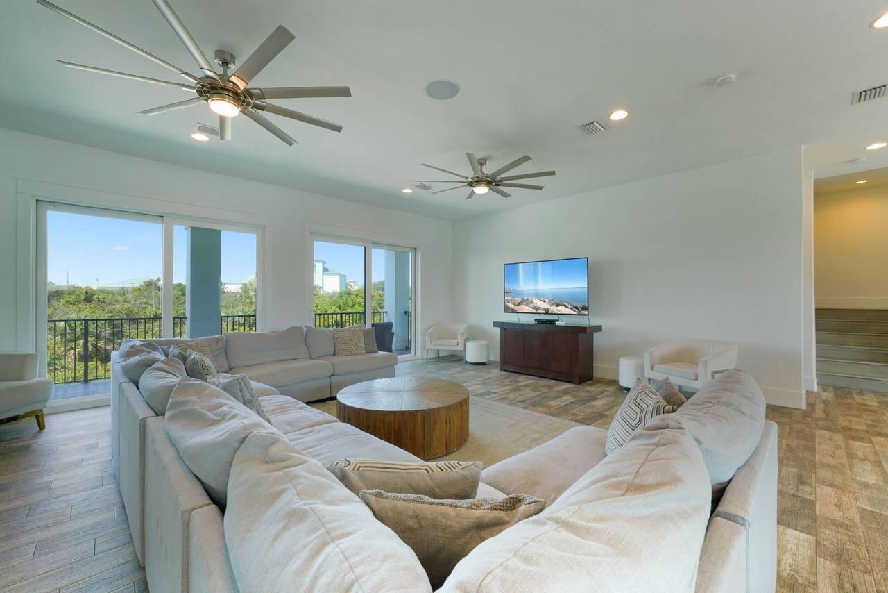 BEACH HIGHLAND - Residential