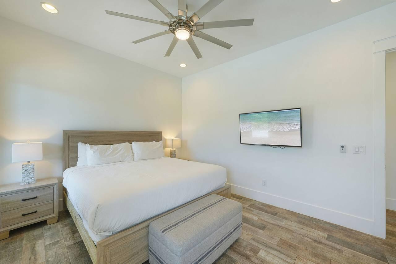BEACH HIGHLAND - Residential