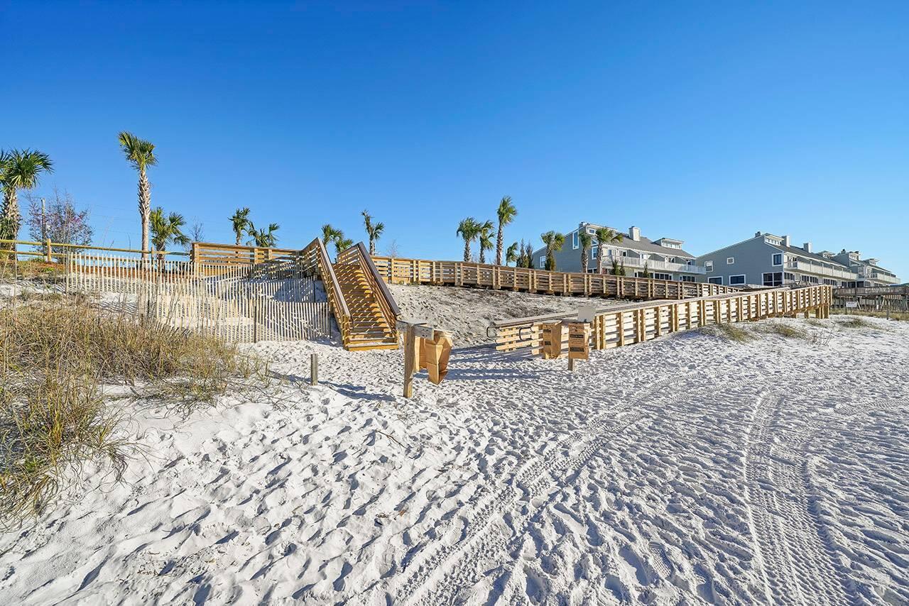 BEACH HIGHLAND - Residential