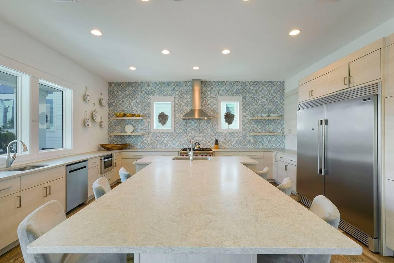 BEACH HIGHLAND - Residential