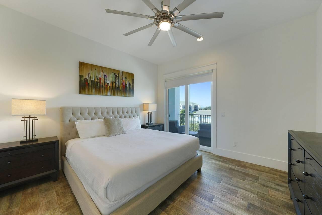 BEACH HIGHLAND - Residential