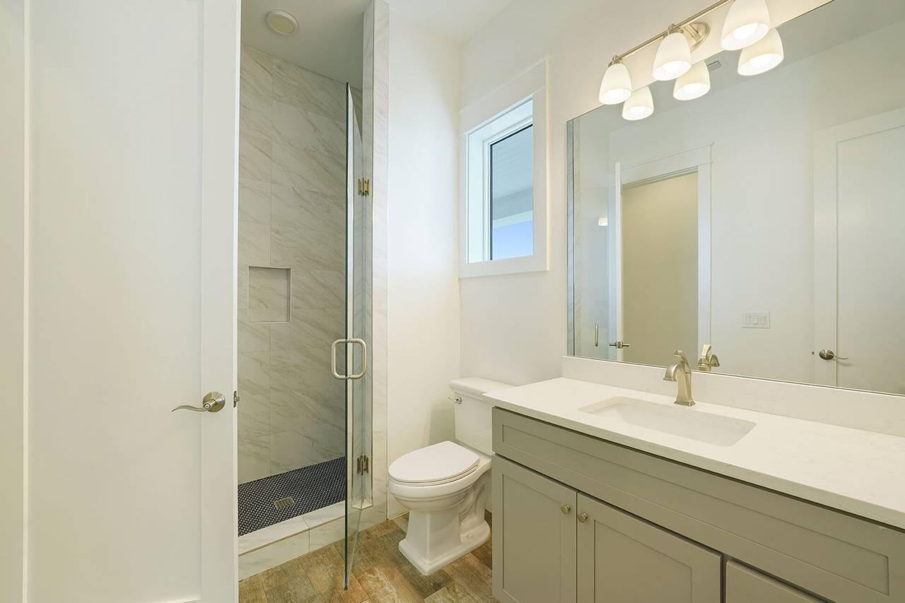 BEACH HIGHLAND - Residential
