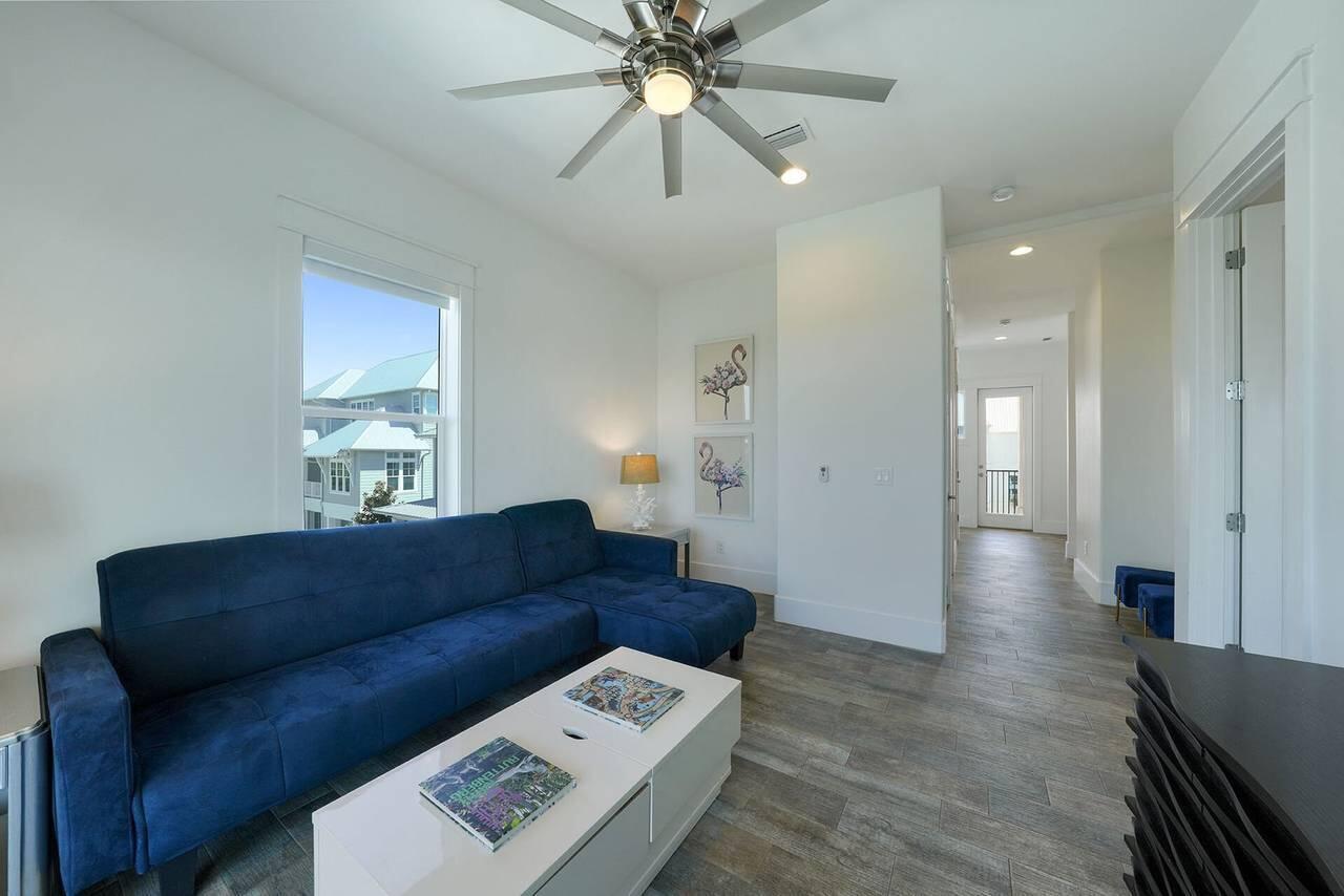 BEACH HIGHLAND - Residential