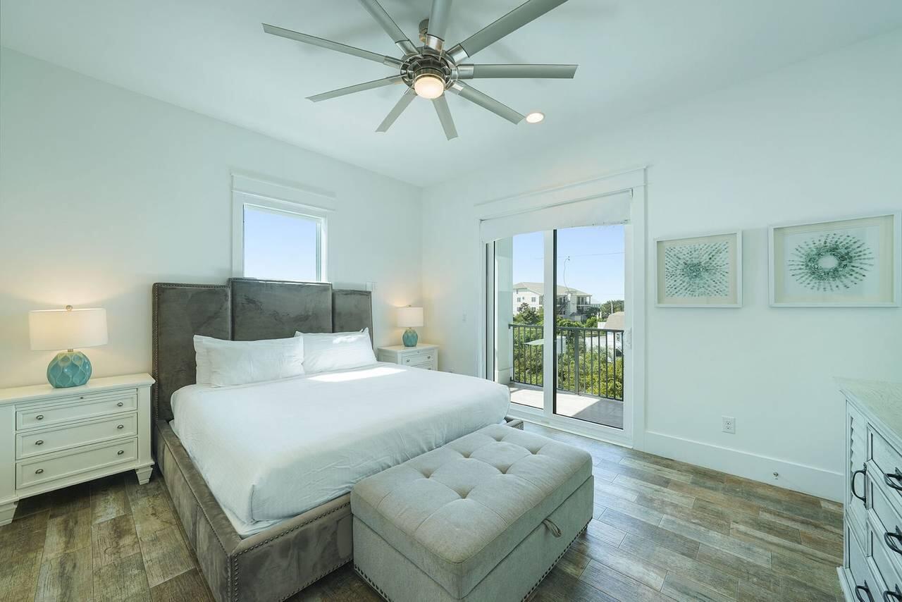 BEACH HIGHLAND - Residential
