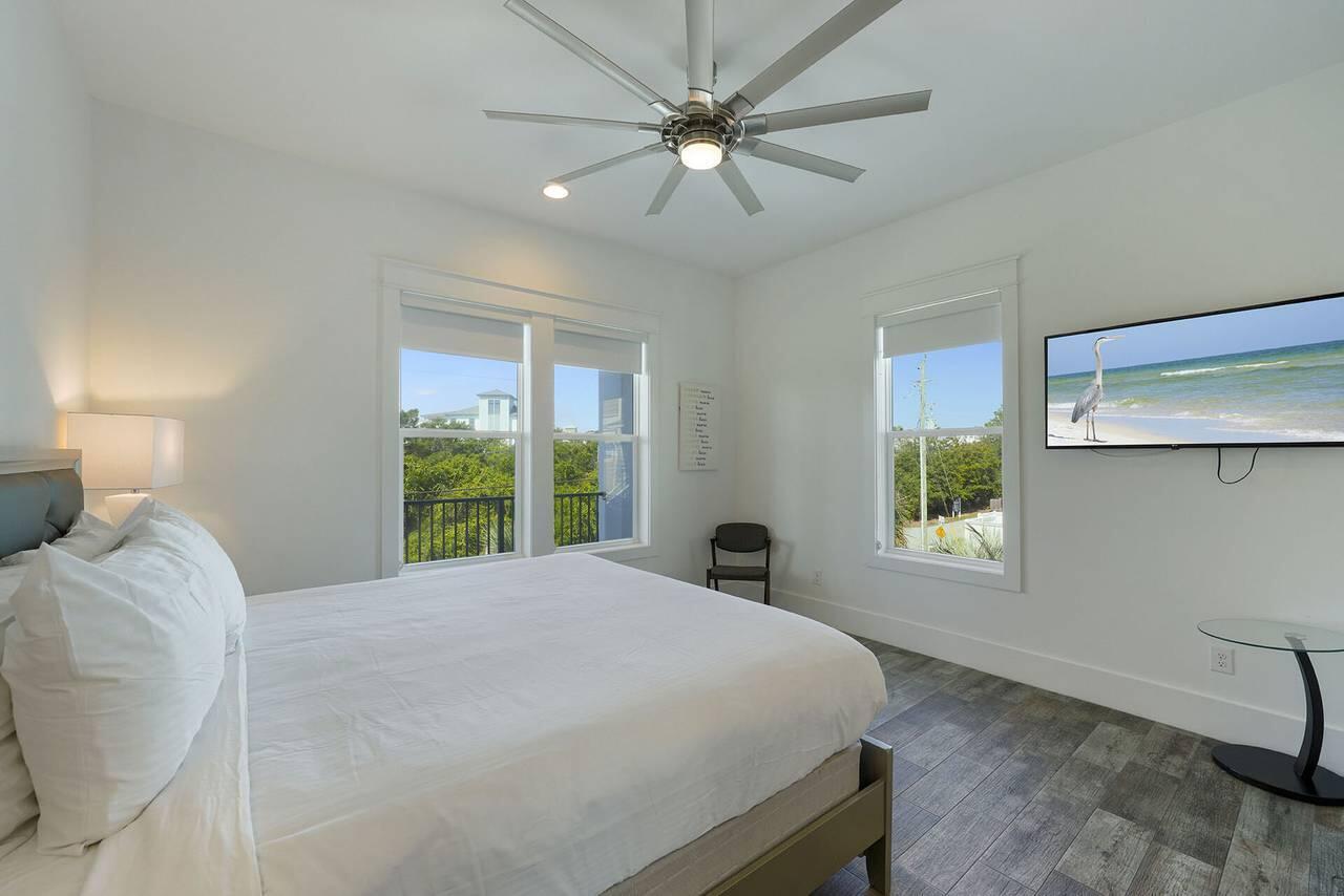 BEACH HIGHLAND - Residential