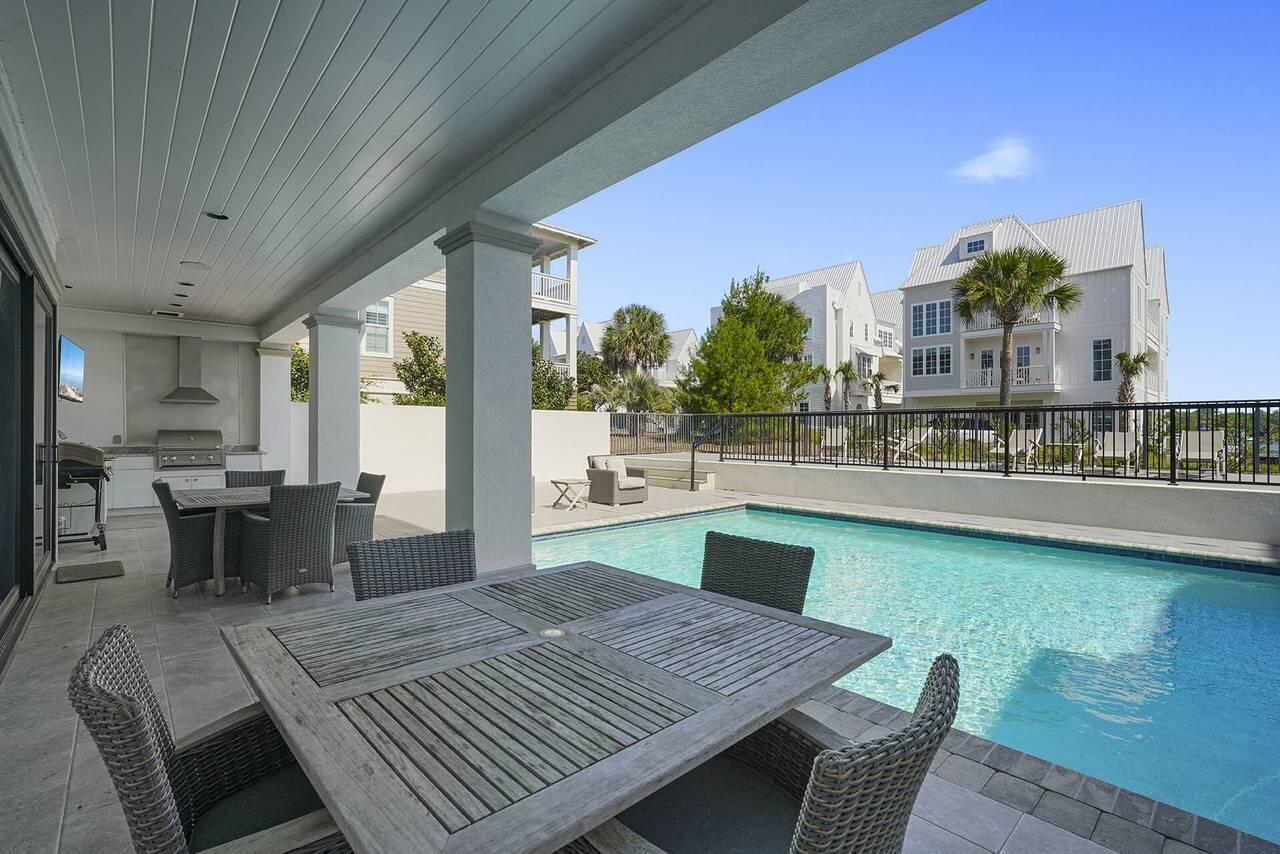BEACH HIGHLAND - Residential