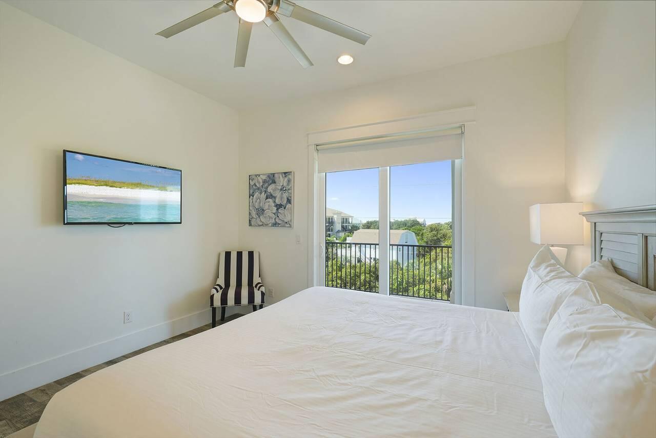 BEACH HIGHLAND - Residential