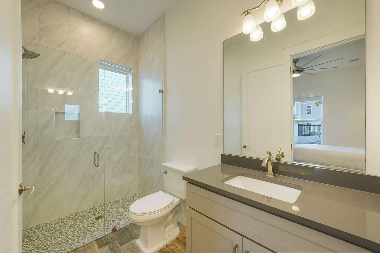 BEACH HIGHLAND - Residential
