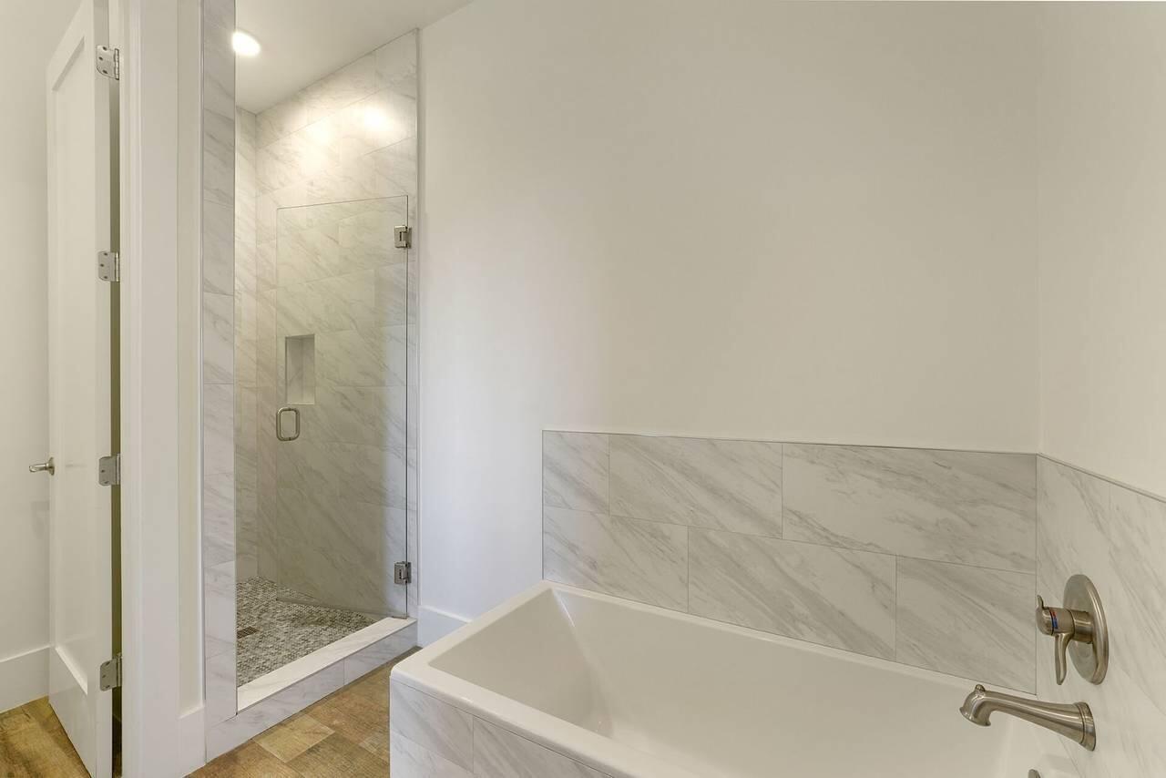 BEACH HIGHLAND - Residential