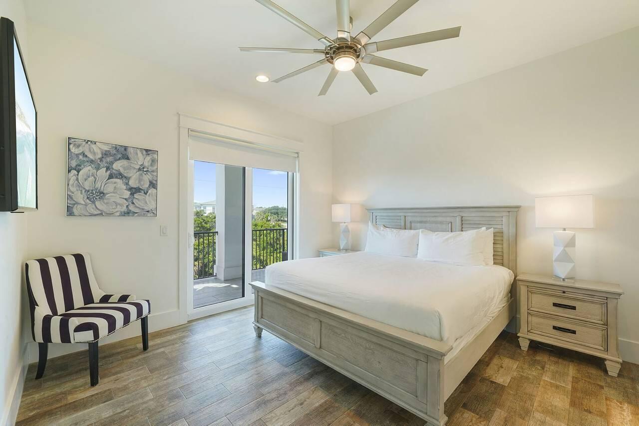 BEACH HIGHLAND - Residential