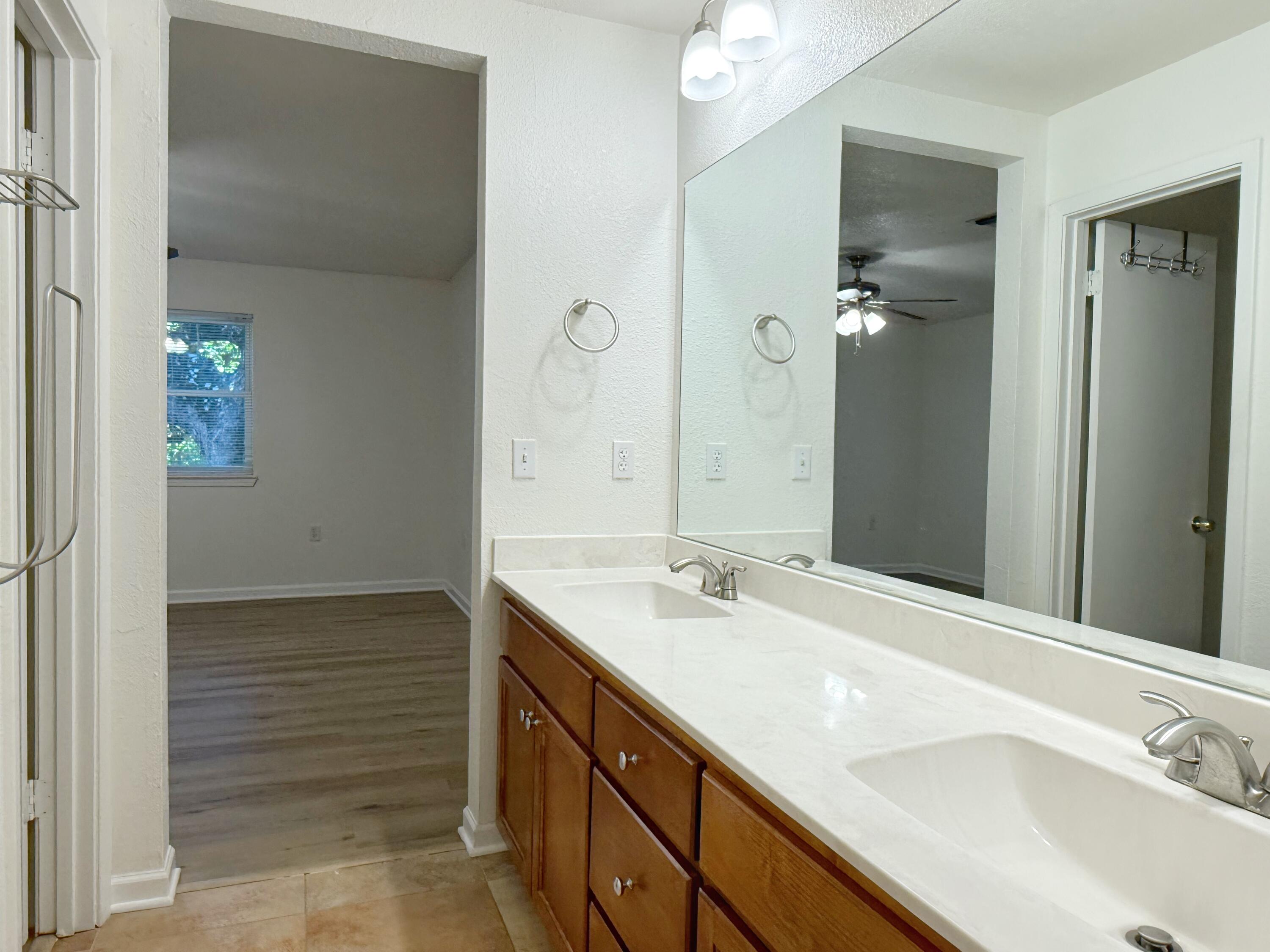 PALM ESTATES UNIT 2 - Residential Lease