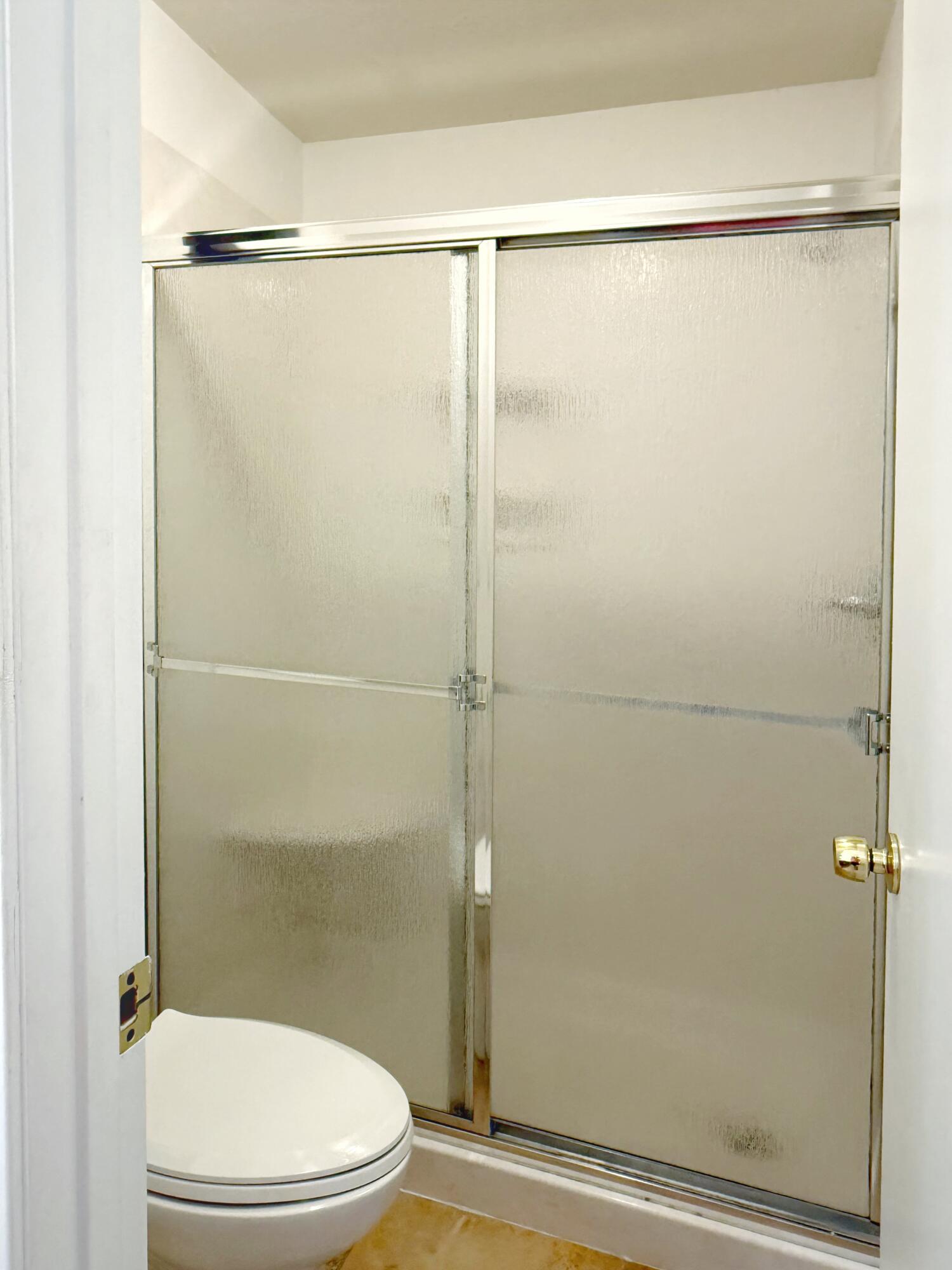 PALM ESTATES UNIT 2 - Residential Lease