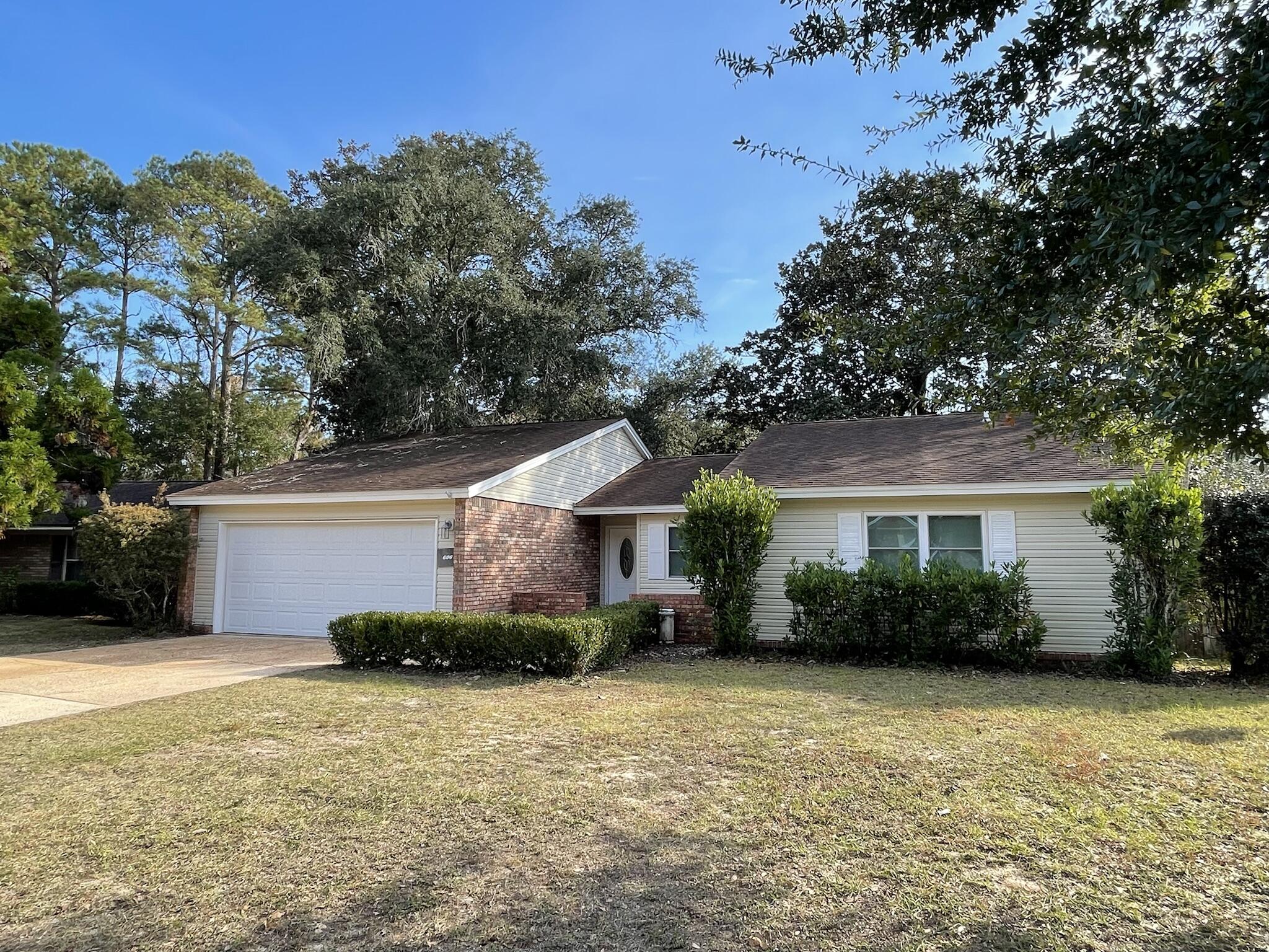 PALM ESTATES UNIT 2 - Residential Lease