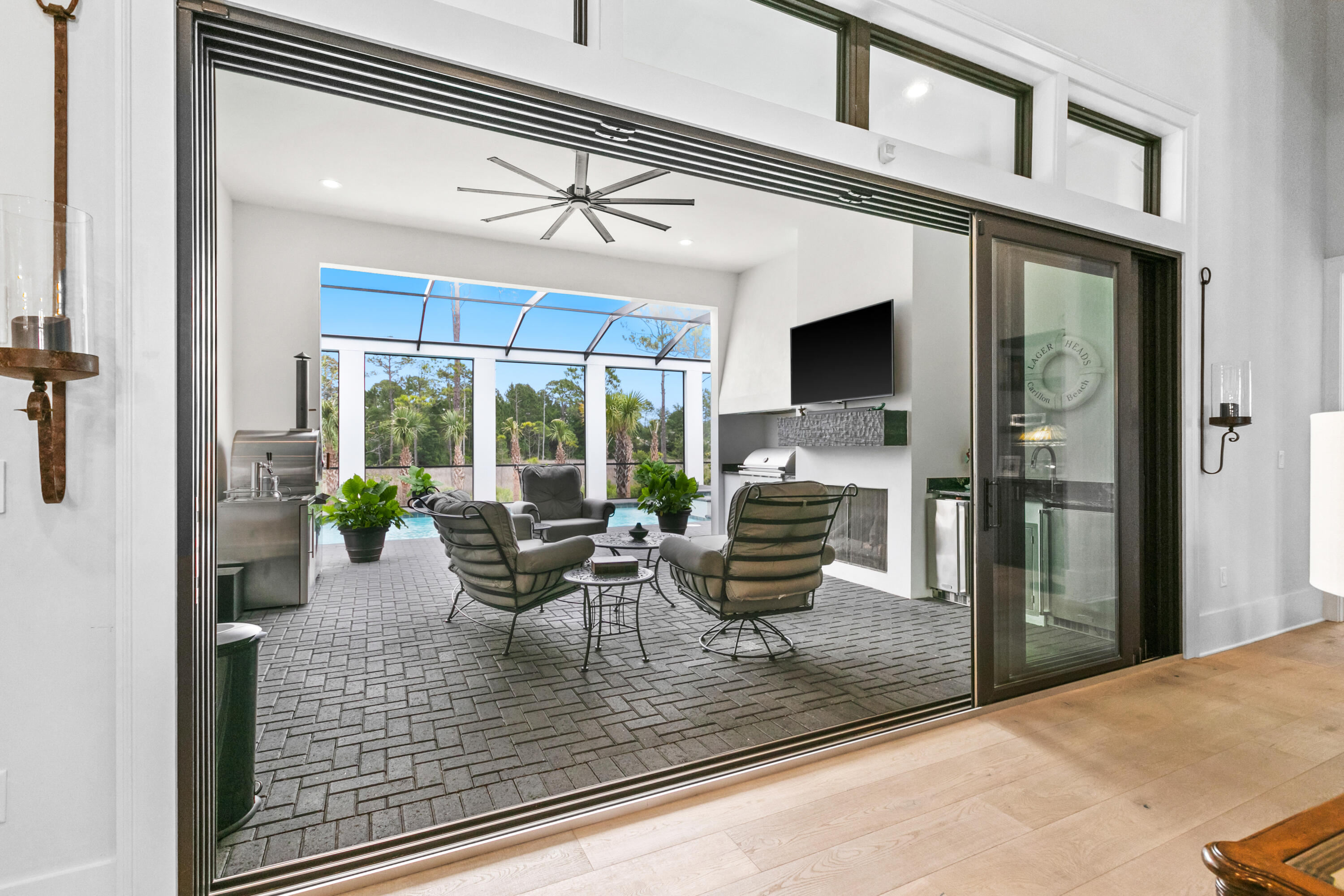 BURNT PINE - Residential