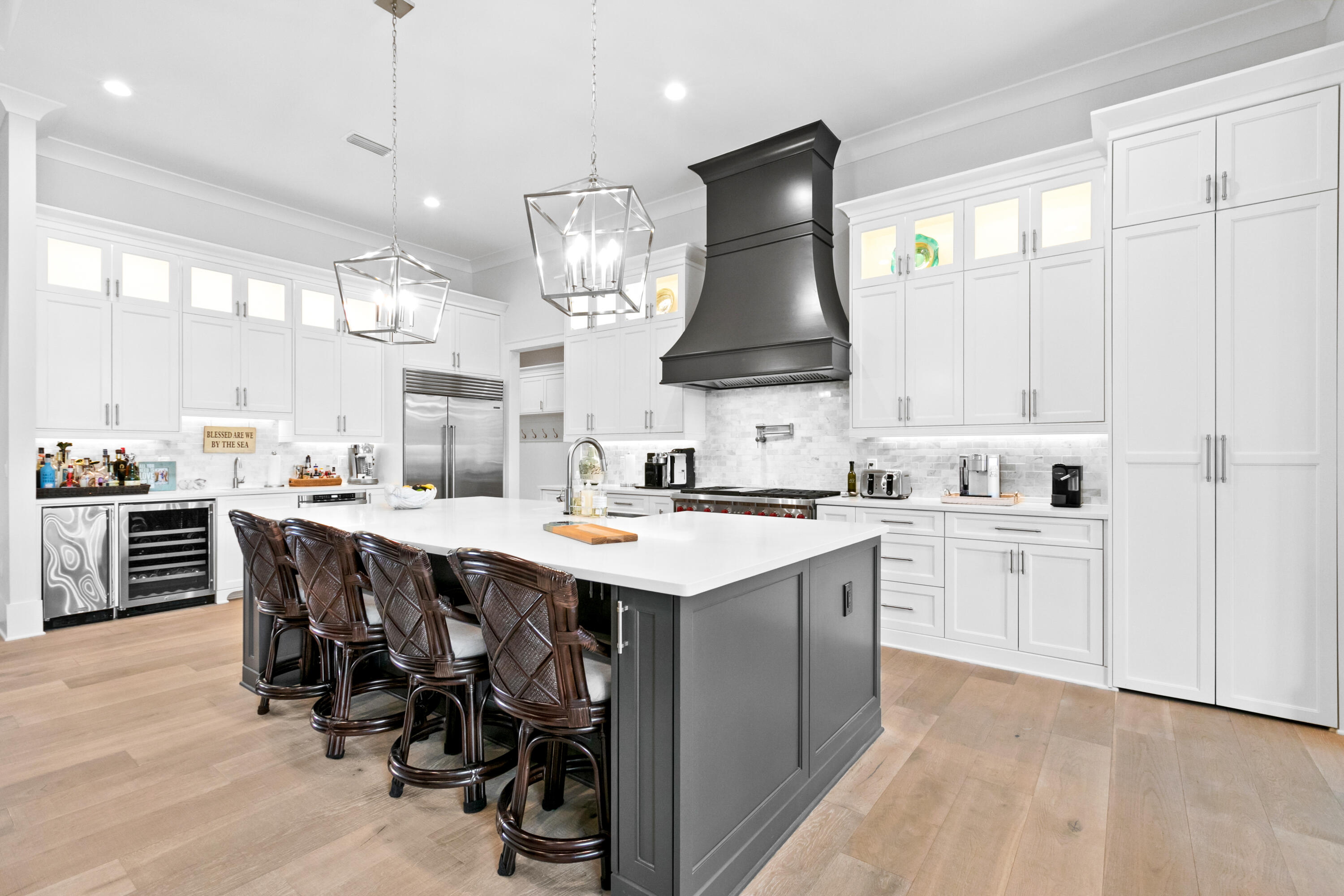 BURNT PINE - Residential