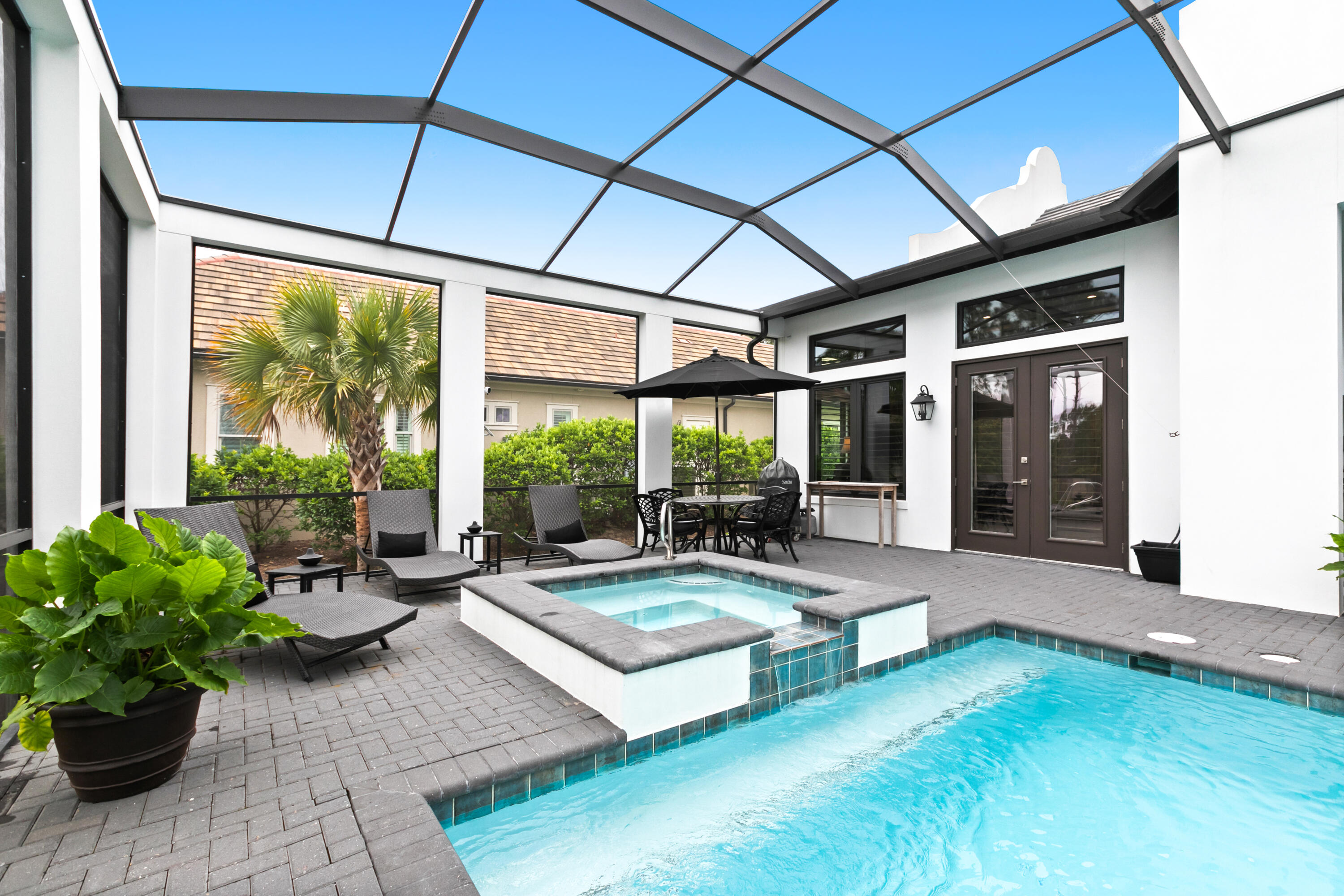 BURNT PINE - Residential