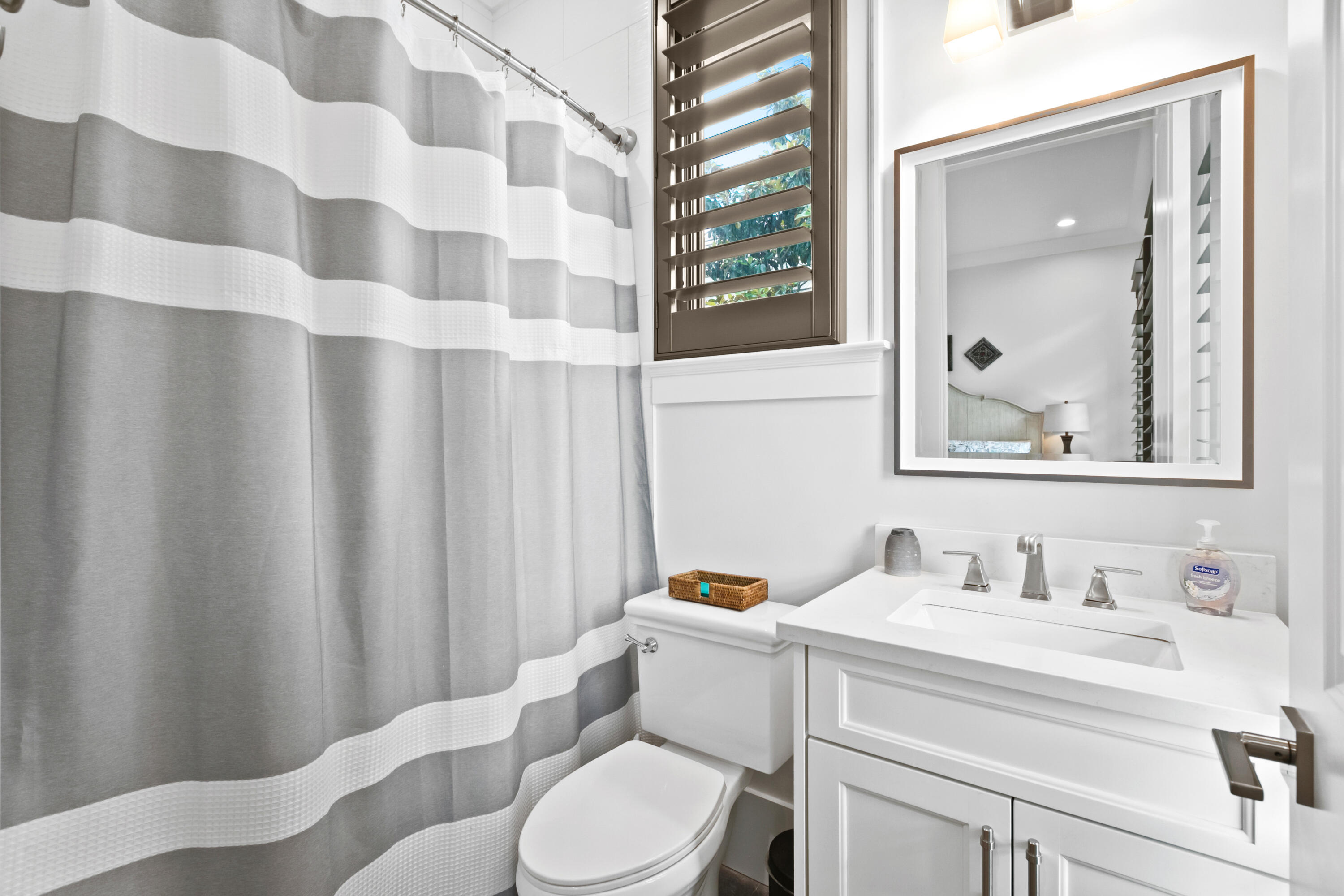 BURNT PINE - Residential