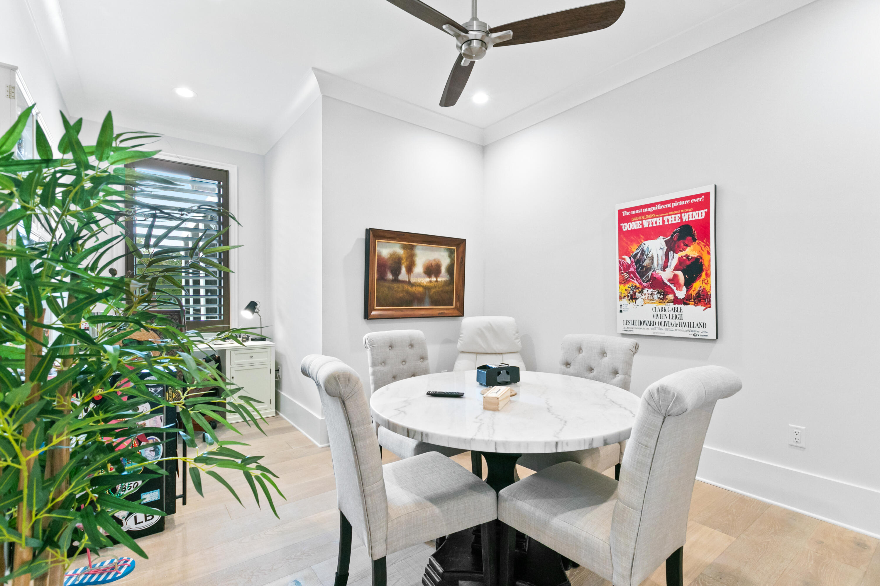 BURNT PINE - Residential