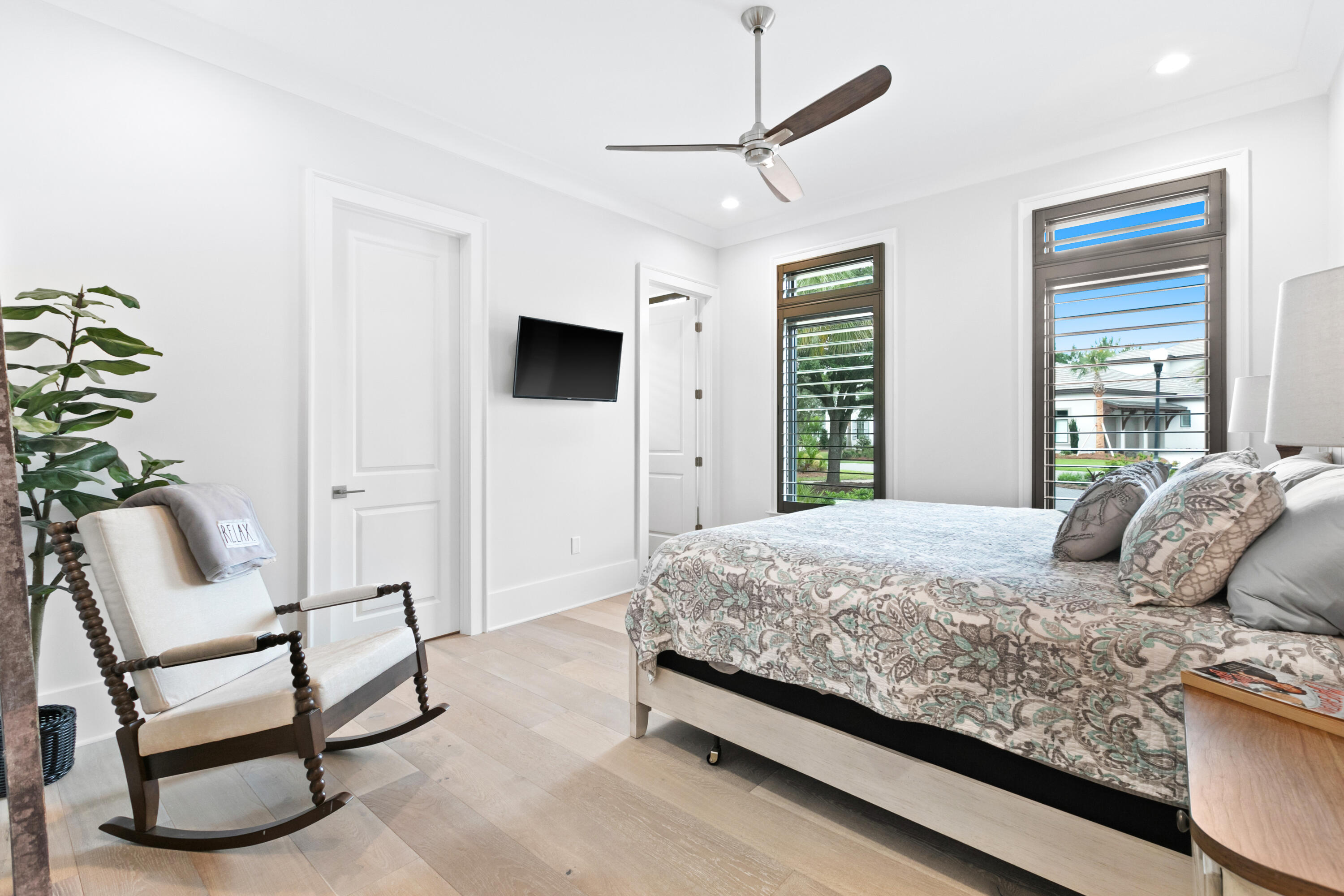 BURNT PINE - Residential