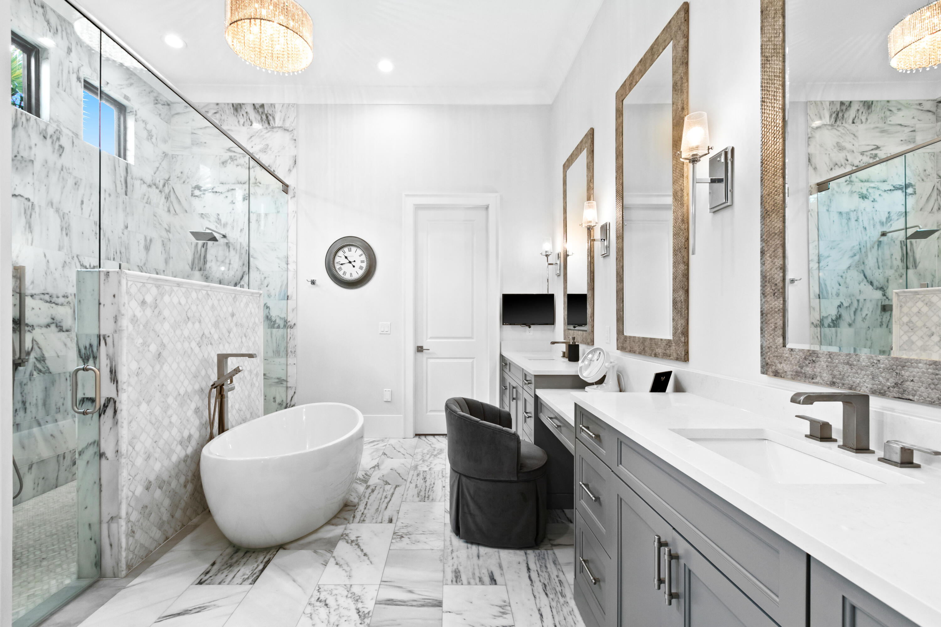 BURNT PINE - Residential