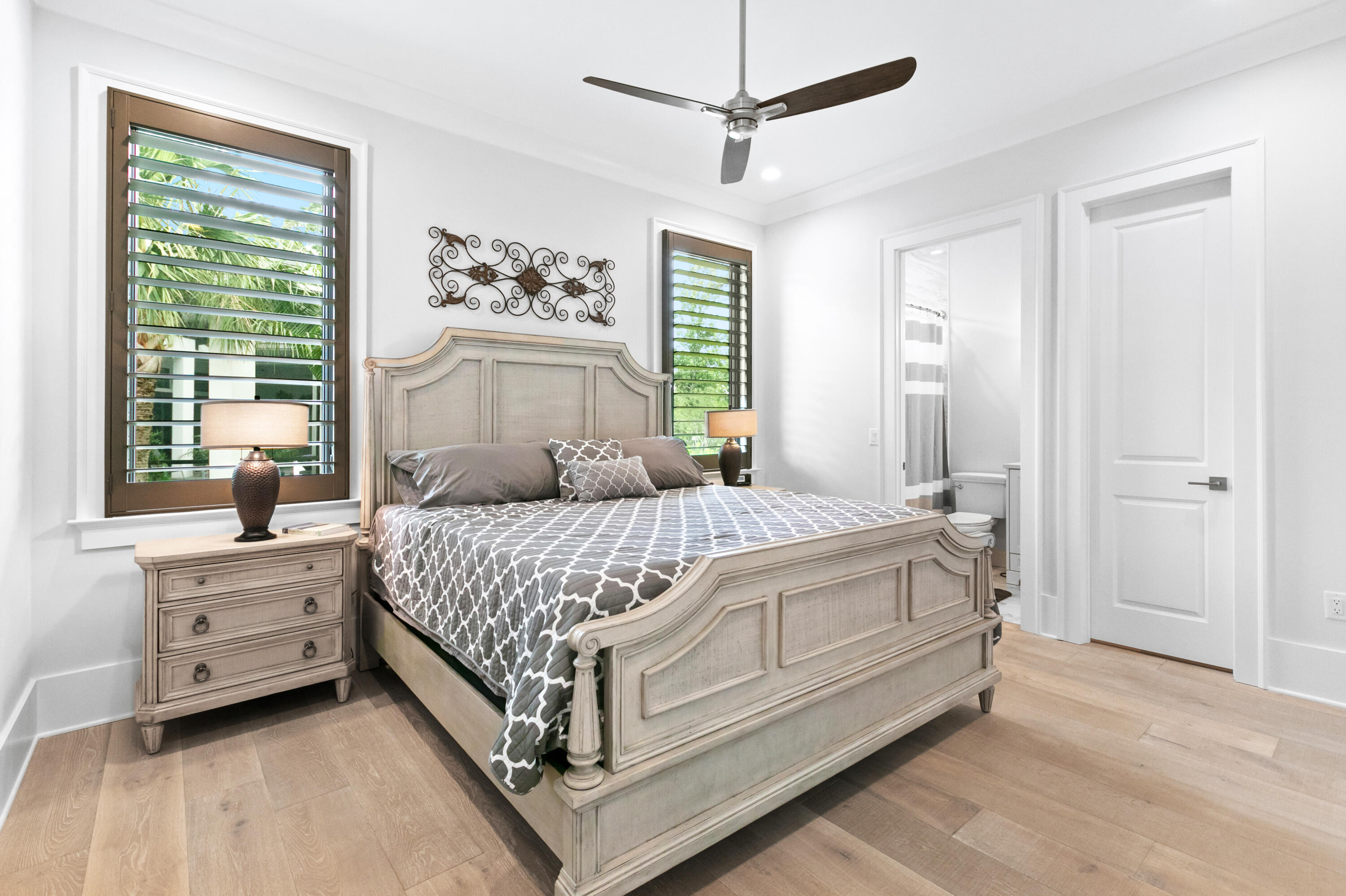 BURNT PINE - Residential