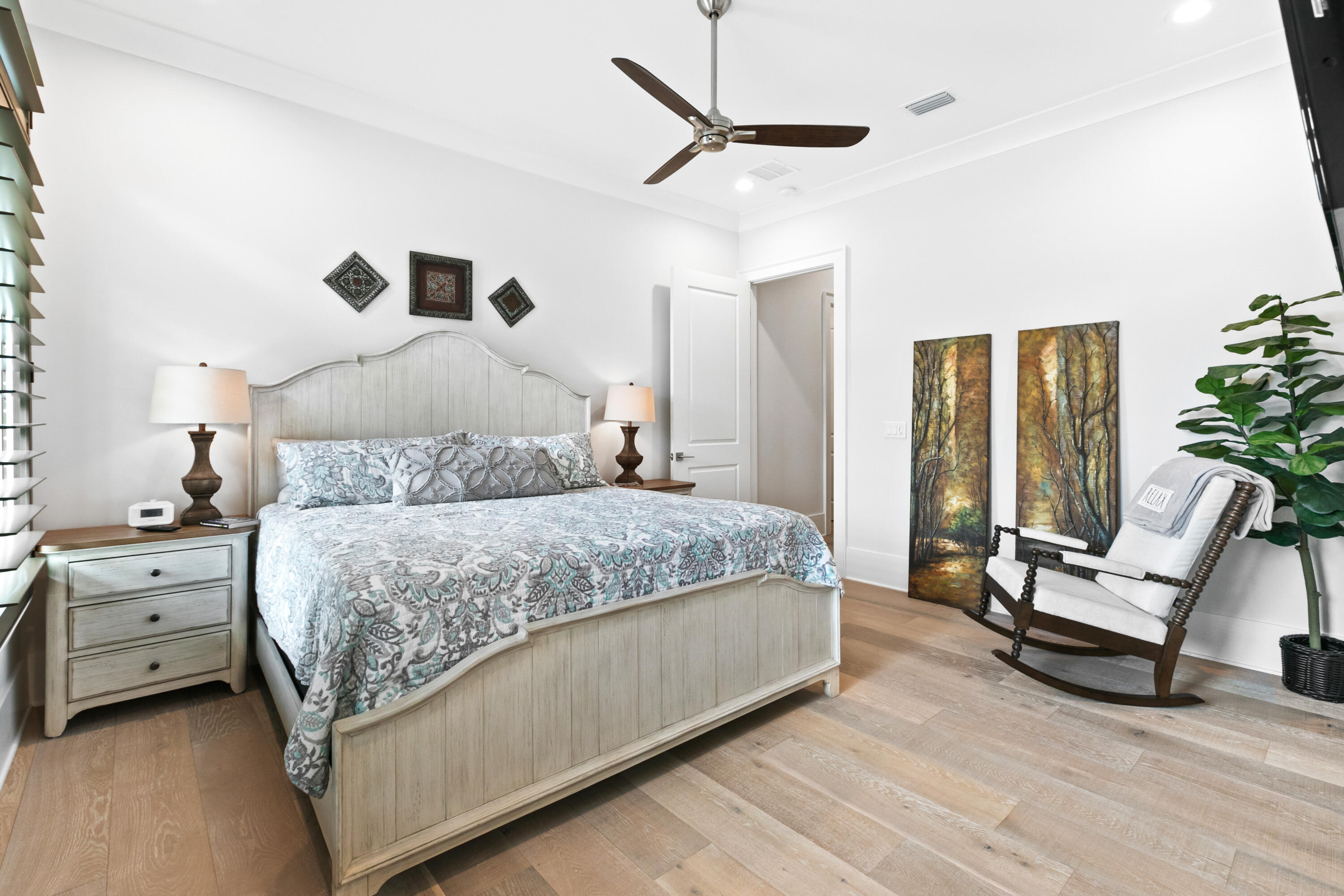 BURNT PINE - Residential