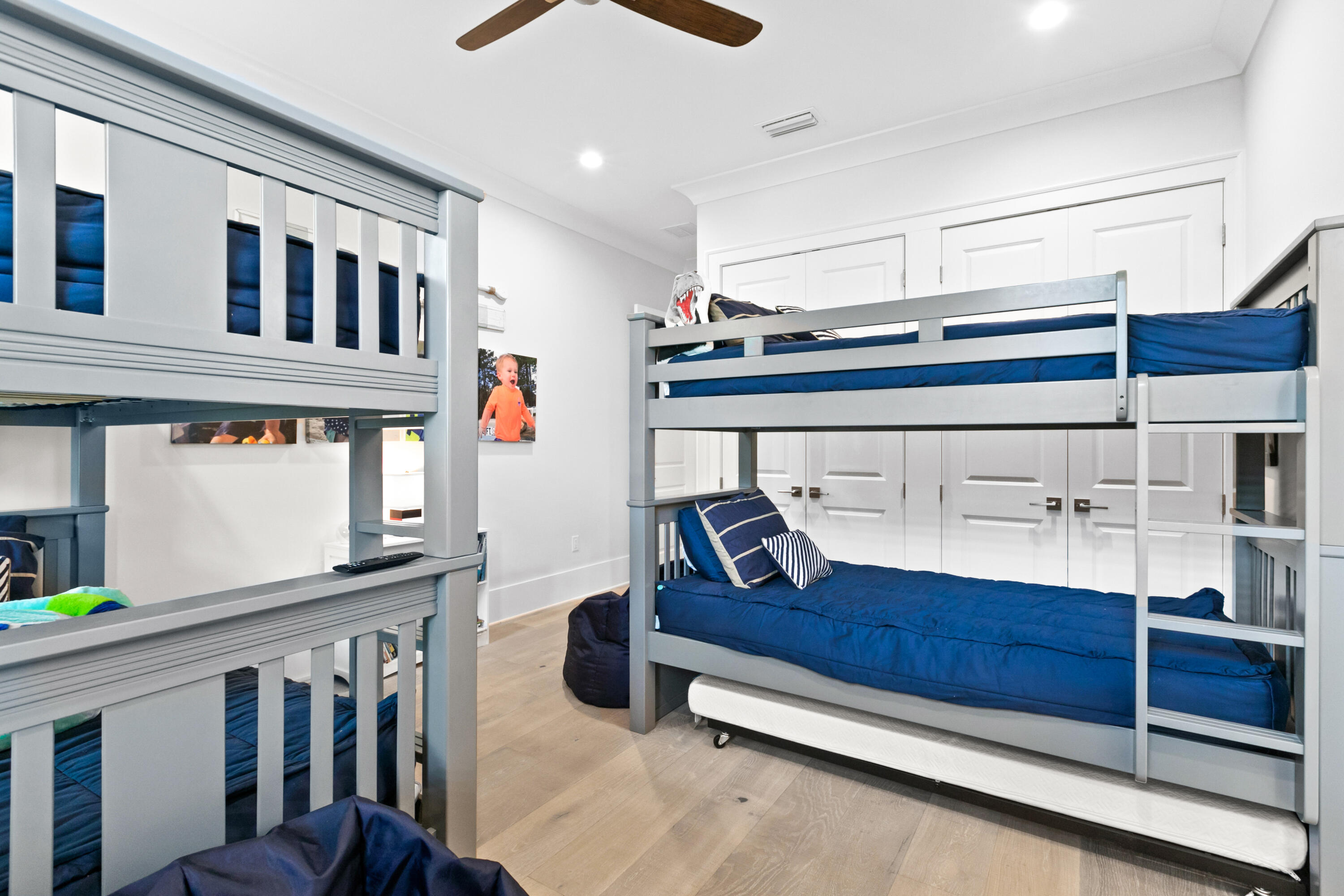 BURNT PINE - Residential