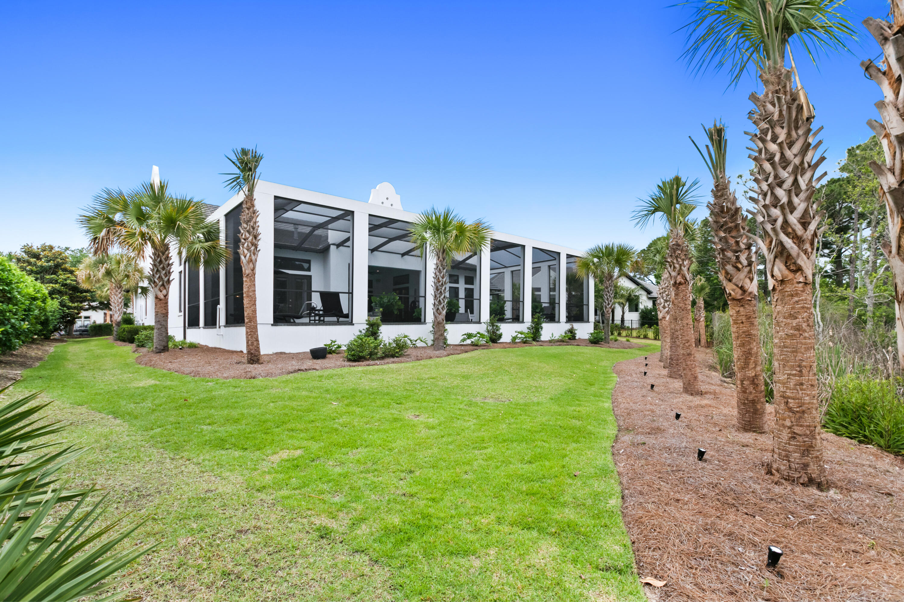 BURNT PINE - Residential