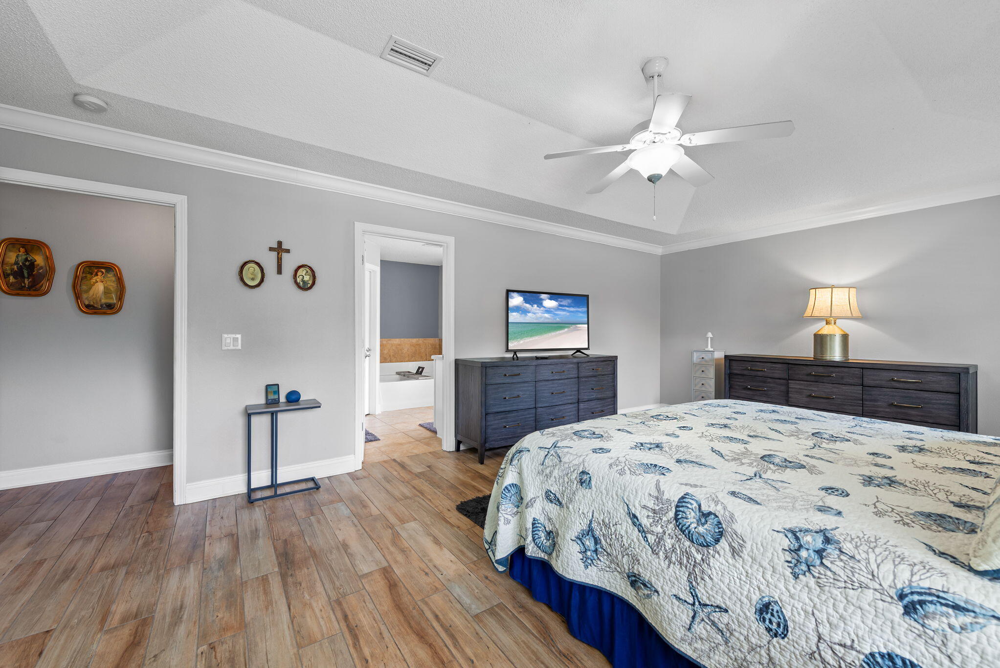 WOODLAWN HEIGHTS - Residential
