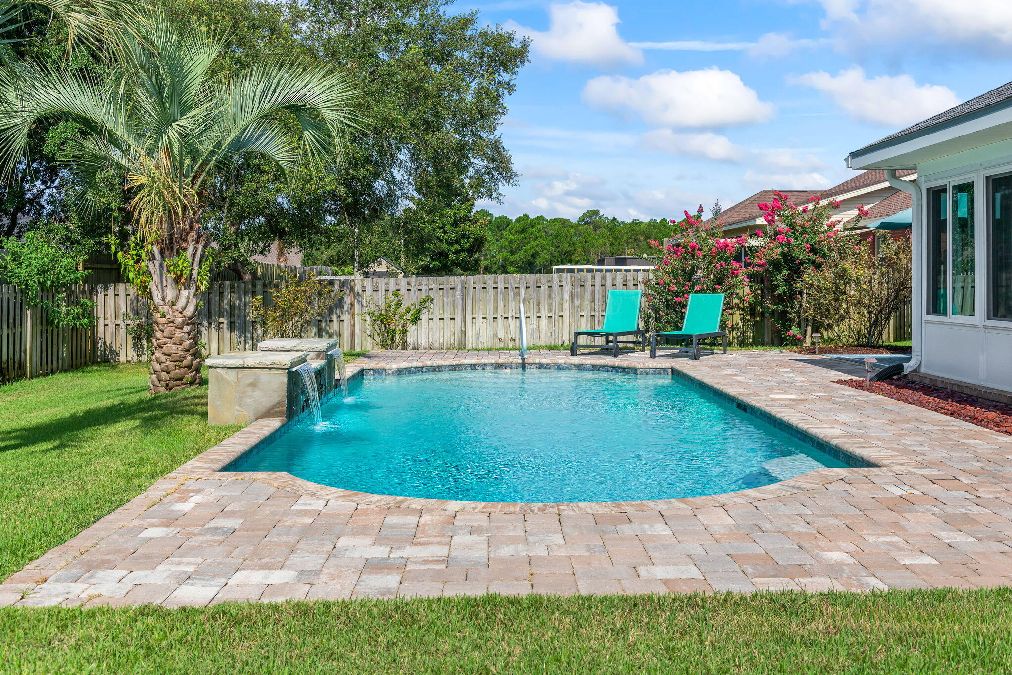 WOODLAWN HEIGHTS - Residential