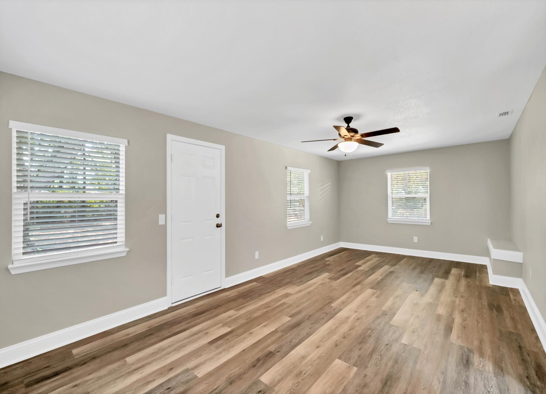 NAVARRE S/D 2ND ADDN - Residential