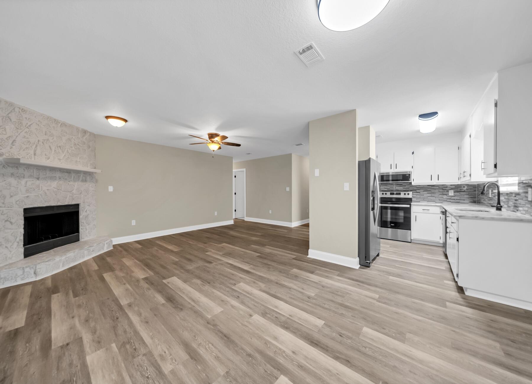 NAVARRE S/D 2ND ADDN - Residential