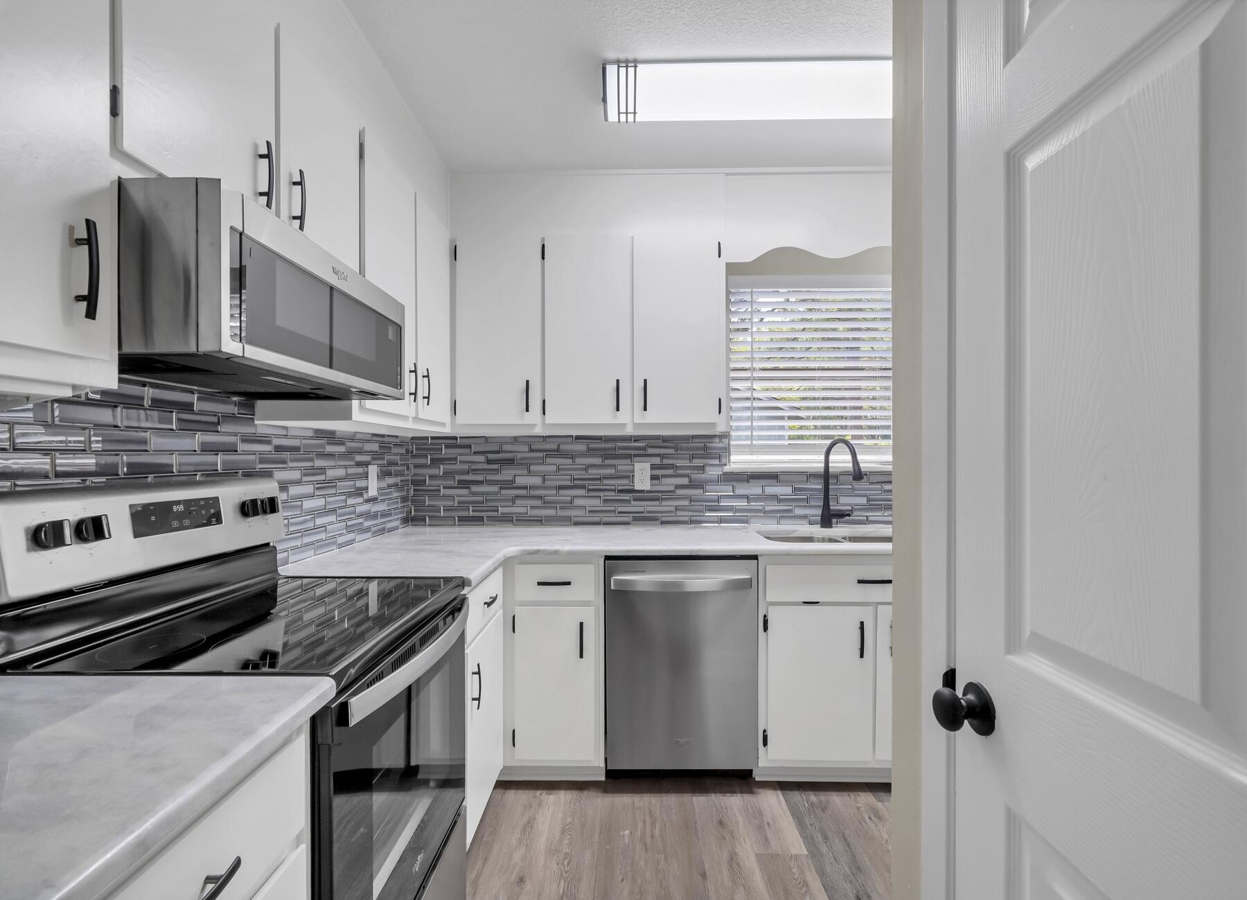 NAVARRE S/D 2ND ADDN - Residential