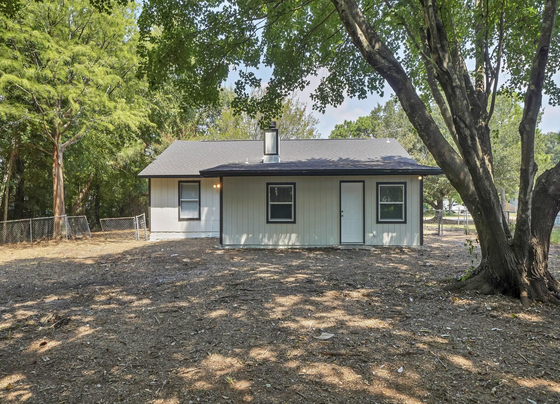 NAVARRE S/D 2ND ADDN - Residential