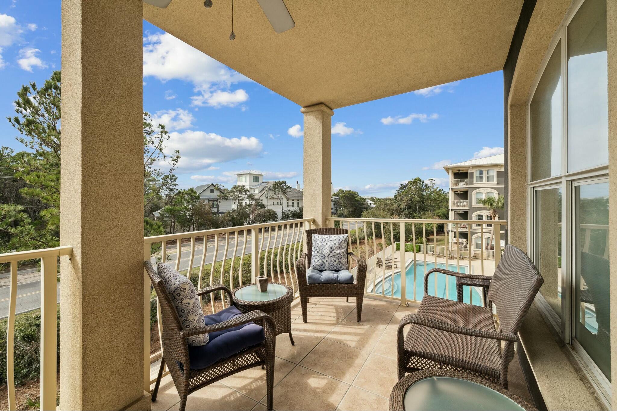 SEA VIEW VILLAS - Residential