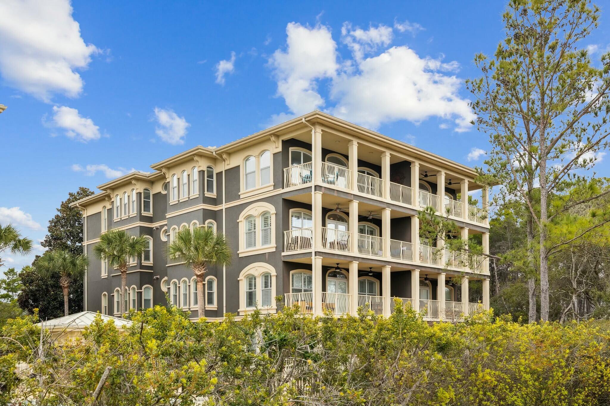 SEA VIEW VILLAS - Residential