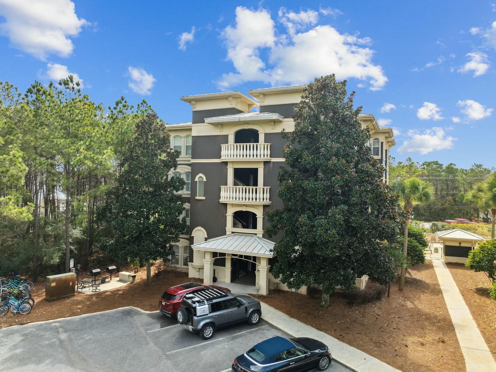 SEA VIEW VILLAS - Residential
