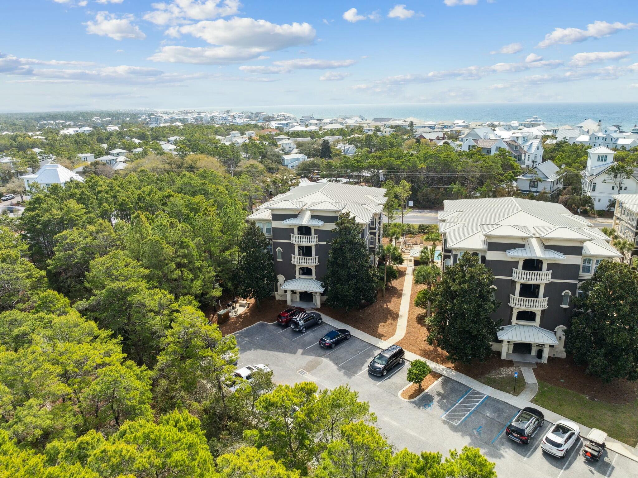 SEA VIEW VILLAS - Residential