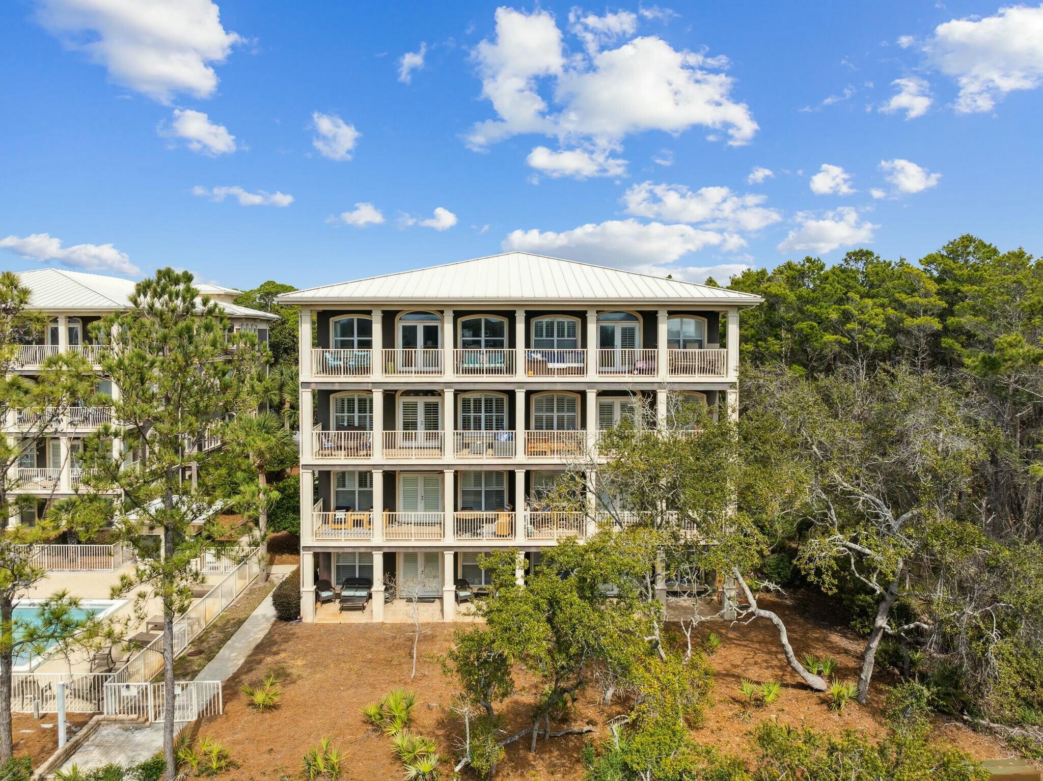 SEA VIEW VILLAS - Residential