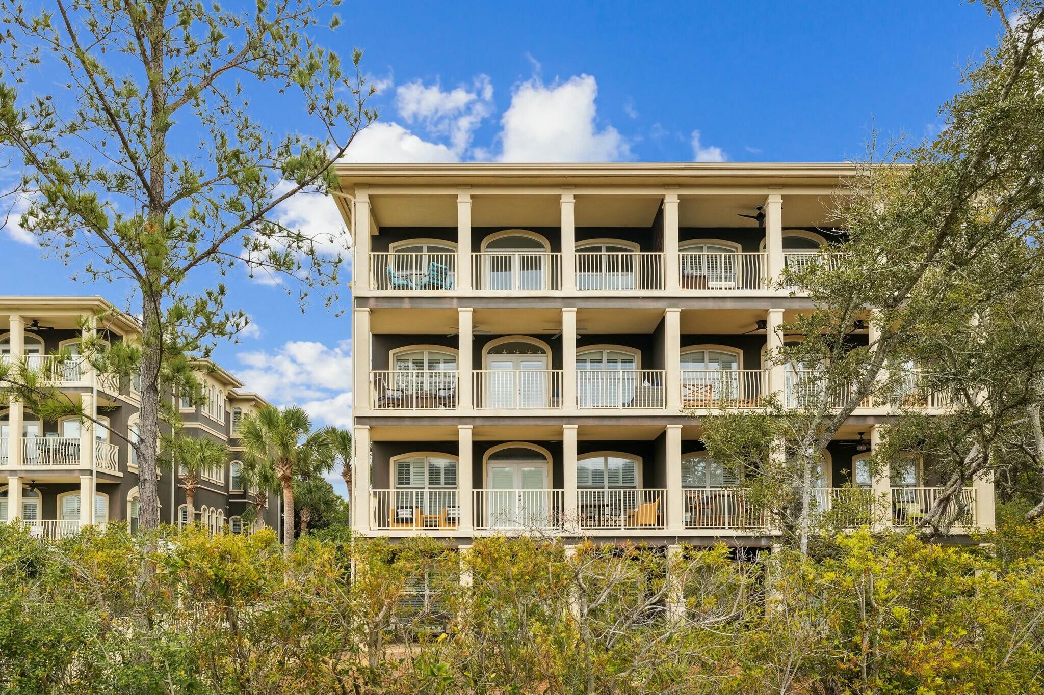 SEA VIEW VILLAS - Residential