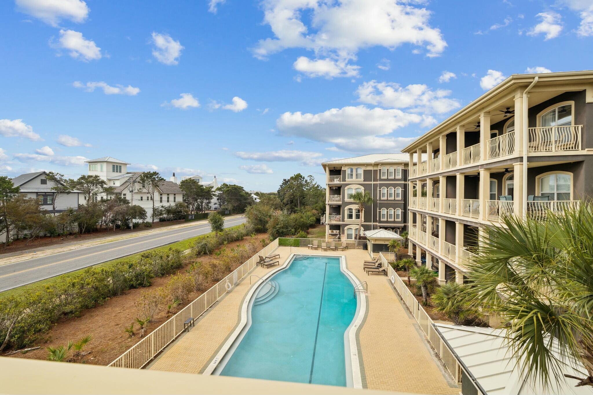 SEA VIEW VILLAS - Residential