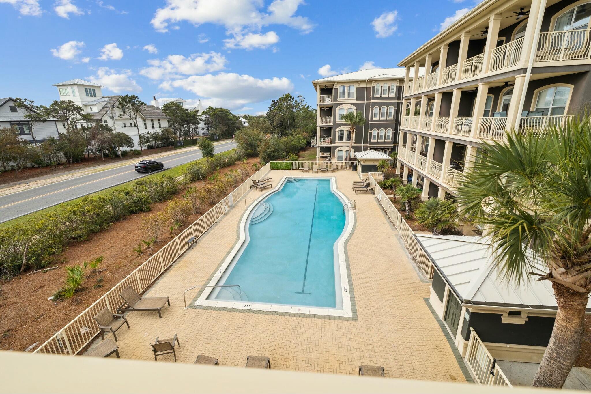 SEA VIEW VILLAS - Residential