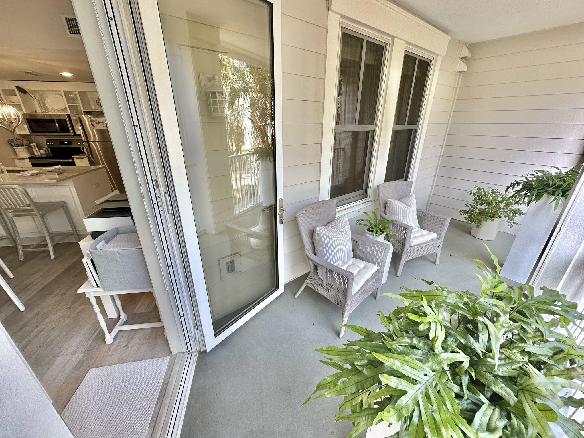 BAHIA CONDO - Residential