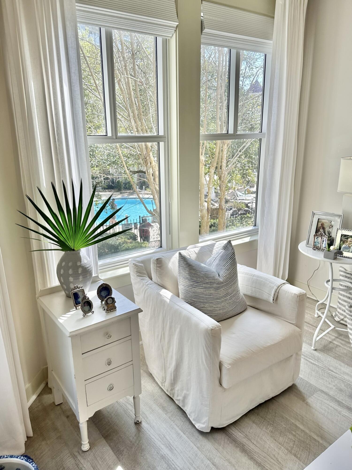 BAHIA CONDO - Residential